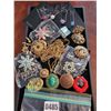 Image 1 : Assorted Necklaces & Brooches