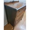 Image 3 : Tall 4 Drawer Dresser