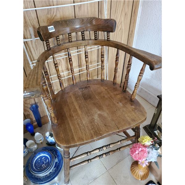 Vintage Wooden Chair w Spindles