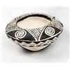 Image 1 : Artisan Crafted Pottery Bowl