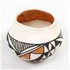 Image 4 : Historic Native American Acoma Pottery Jar