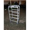 Image 1 : 4 TIER ALUMINUM BAKERS RACK ON CASTERS