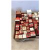 Image 2 : 3 TRAYS OF VINTAGE RADIO TUBES