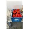 Image 2 : LOT OF BINS, DEEP FRIER TRAYS, FILTERS