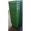 Image 1 : 20 STACKING GREEN TOTES