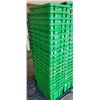 Image 2 : 20 STACKING GREEN TOTES