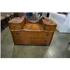 Image 2 : AUSTINSUITE VINTAGE 4 DRAWER VANITY WITH OVAL MIRROR - 42 1/2 INCHES WIDE X 20 INCHES DEEP X 59 INCH