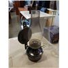 Image 2 : OIL LAMP, WHISKEY GLASS SET AND GLASSWARE
