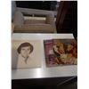 Image 2 : BOX OF RECORDS - INCLUDES JOHNNY CASH, NEIL DIAMOND, KENNY ROGERS