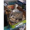 Image 2 : LOT OF SILVER PLATE SERVING PIECES AND METAL ART