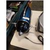 Image 3 : SHARK STEAMER AND EATONIA RETRO VACUUM CLEANER