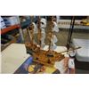 Image 10 : CONFECTION MODEL SAILING SHIP