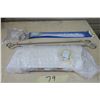 Image 1 : 21 1/2" Blinds, 2X Curtain Rods and Wide Pocket Rod 28"-48"