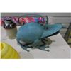 Image 3 : Yard Bundle - 2 Birdfeeders, 1 Watering Frog Jug, 2 Ceramic Jugs, Hooks and Burlap Roll