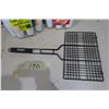 Image 3 : Grillpro BBQ Hand Griller and 2+ Packages of Insulated Cups