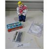 Image 1 : Windup Music Clown, Spinning Card Holder 2 Deck, Folding Pen Calculator Set and Poker Chips