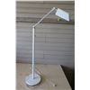 Image 1 : 3ft Desktop Lamp