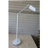 Image 3 : 3ft Desktop Lamp