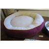 Image 2 : Dog Bowl and Bed
