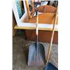 Image 4 : Snow Shovel X2 (1 Needs Repairs)