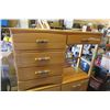 Image 1 : Dresser with Mirror