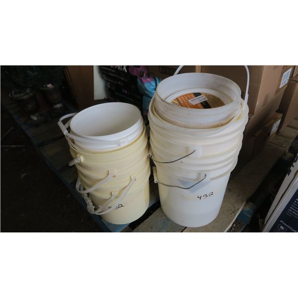 Pails/Buckets X11 - 2,3 and 5 Gallon