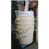 Image 3 : Pails/Buckets X11 - 2,3 and 5 Gallon