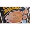 Image 3 : Deluxe Crokinole Wood Game Set - 7in1 Games