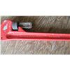 Image 2 : Benchmark 14"/350mm Pipe Wrench, 2X Wrenches, Tin Snips, Milwaukee 25' Measure Tape,