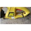 Image 2 : McCulloch 16" (400mm) Electric Hedge Trimmers