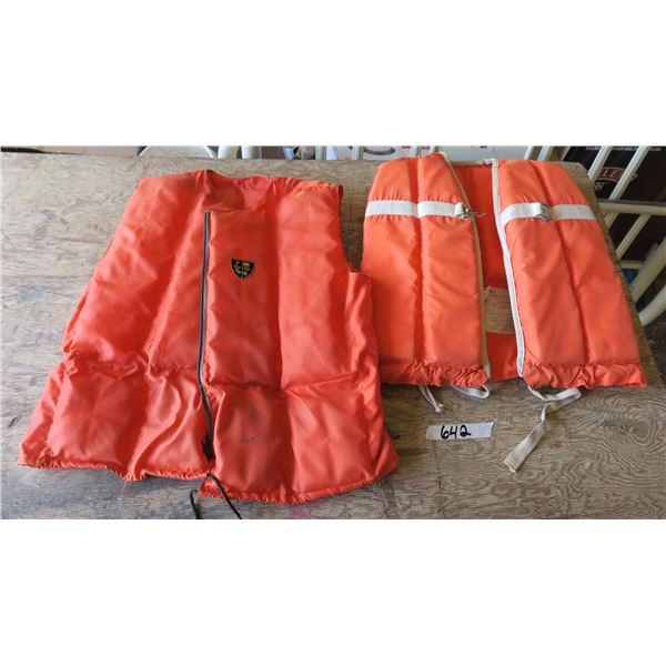 Life Vests X2 - Medium