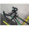 Image 15 : Kent 700 RoadTech Men's Black Green Road Bike