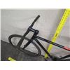 Image 18 : Men's Black Racing Bike w/ Continental Gatorskin Tires