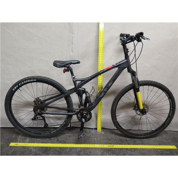 Mongoose XP Black Men's Mountain Bike w/ CST Camper Tires
