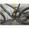 Image 24 : Mongoose XP Black Men's Mountain Bike w/ CST Camper Tires