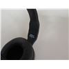 Image 11 : Qty 2 Headphones:  White Beats 6 & Black HESH 2 Wireless R