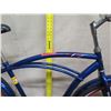 Image 2 : Schwinn Delmar Men's Blue Road Bike w/ Fenders & Back Rack