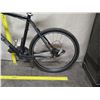 Image 21 : Fuji USA Men's Black Mountain Bike