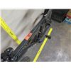 Image 30 : Fuji USA Men's Black Mountain Bike