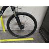 Image 3 : Fuji USA Men's Black Mountain Bike