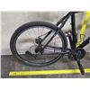 Image 9 : Fuji USA Men's Black Mountain Bike