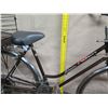 Image 2 : Schwinn Varsity Girl's Black Road Bike w/ Metal Fenders & Rear Wire Basket