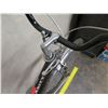 Image 7 : Schwinn Varsity Girl's Black Road Bike w/ Metal Fenders & Rear Wire Basket