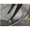 Image 24 : Cannondale Synapse Men's Black Road Bike w/ Racing Handlebars