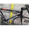 Image 7 : Cannondale Synapse Men's Black Road Bike w/ Racing Handlebars