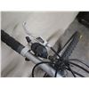 Image 13 : Mongoose Maneuver Men's Black Mountain  Bike