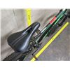 Image 11 : Huffy NightHawk Men's 26" Black Green Mountain Bike