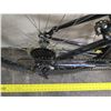Image 11 : Mongoose Standoff Full Suspension Black Mountain Bike