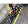 Image 14 : Mongoose Standoff Full Suspension Black Mountain Bike