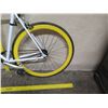 Image 13 : MSC Men's White Racing Bike w/ Yellow Origin8 Tires
